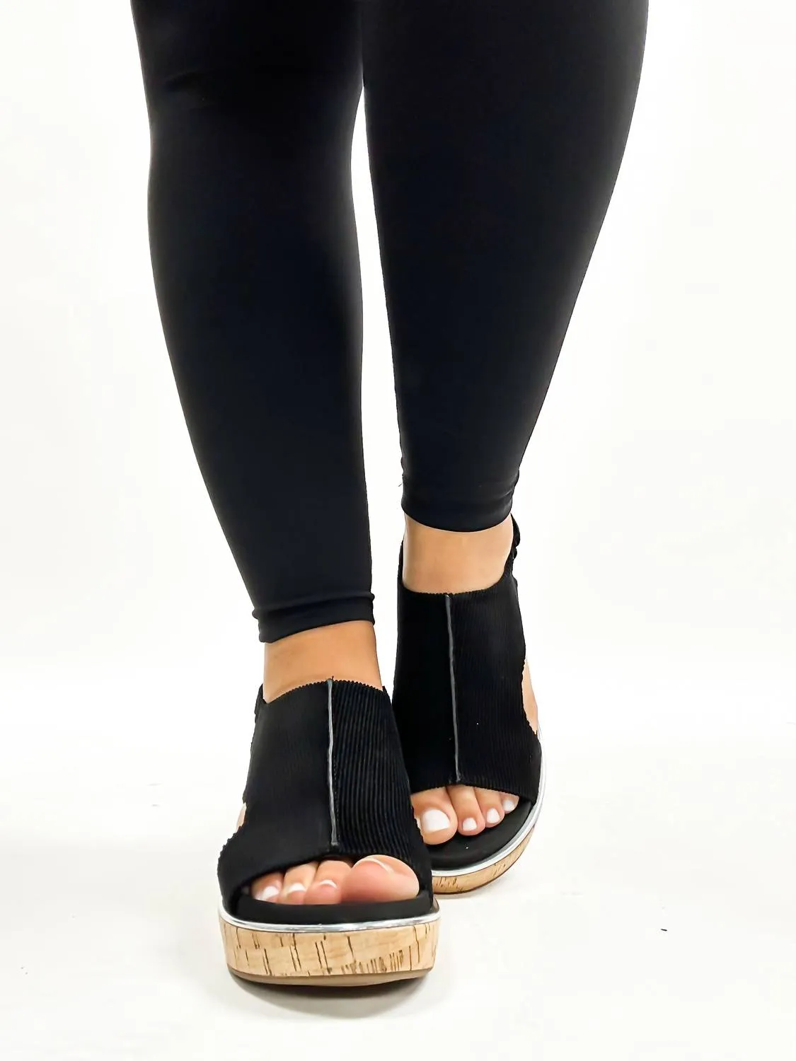 Corduroy Carley Wedge In Black