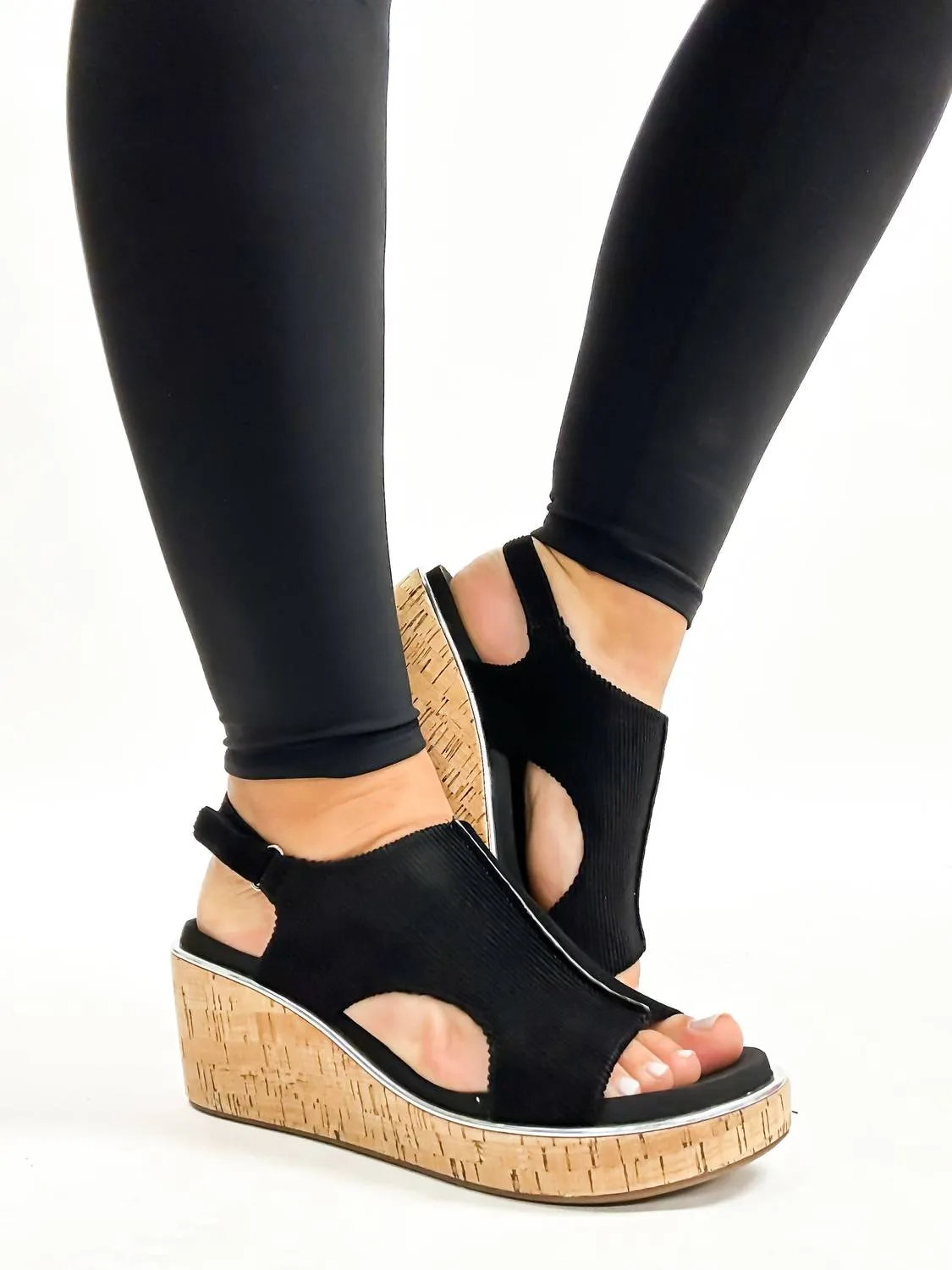Corduroy Carley Wedge In Black