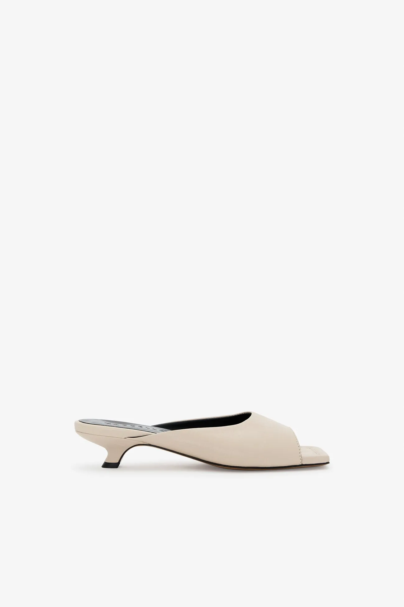 Hyra Sandals