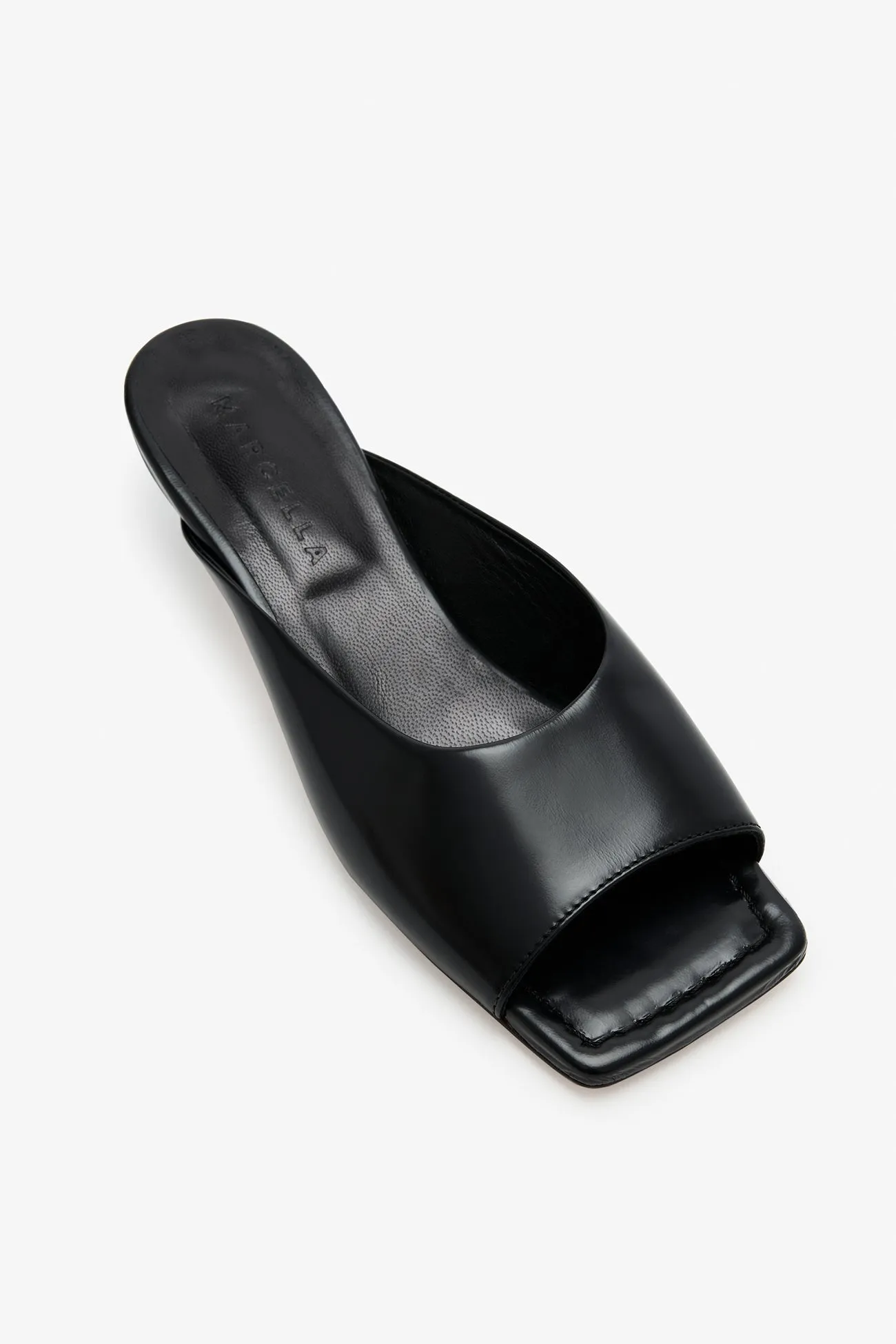 Hyra Sandals