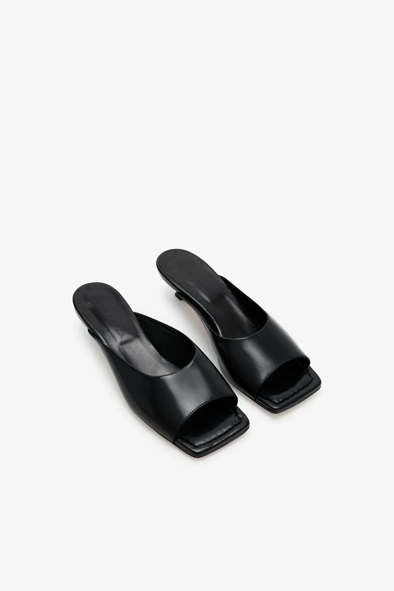Hyra Sandals