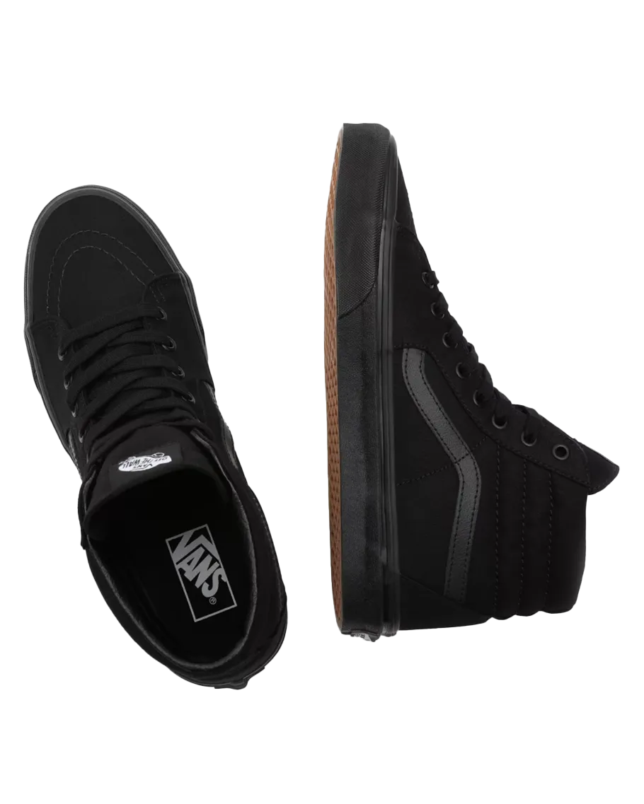 SK8-Hi Shoes in Black