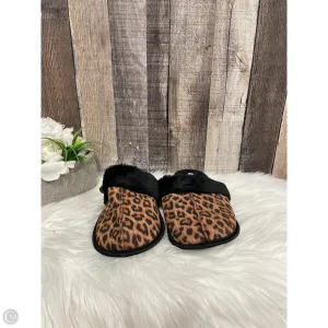 Slippers By Cme In Animal Print