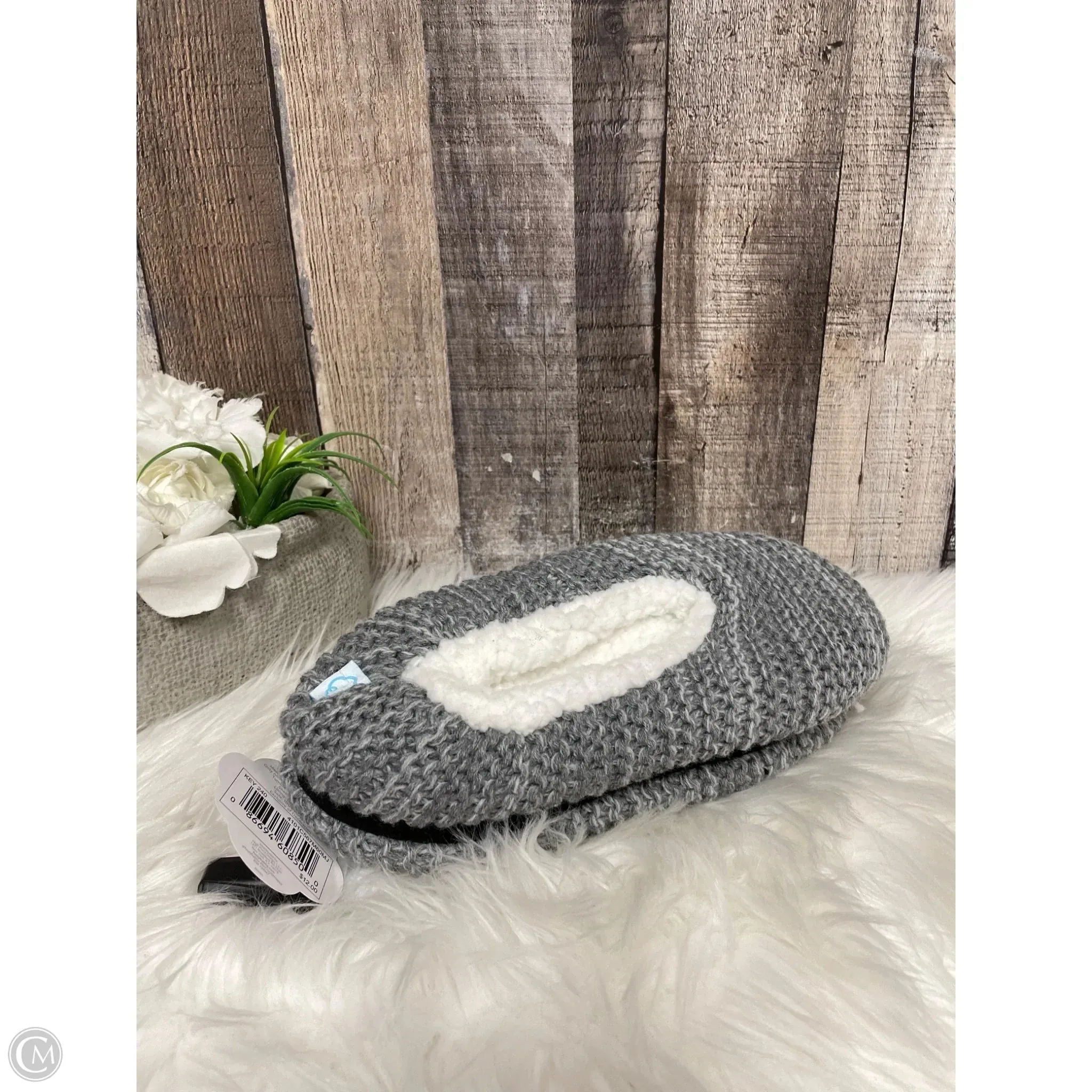 Slippers By Cme In Grey