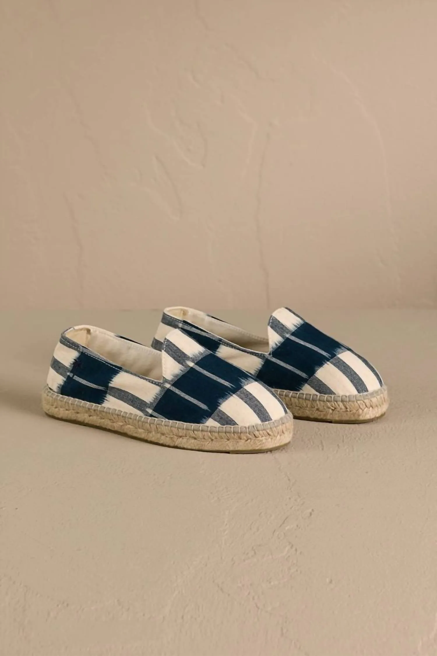 Women's Dyed Cotton Espadrilles In Navy Blue/indigo