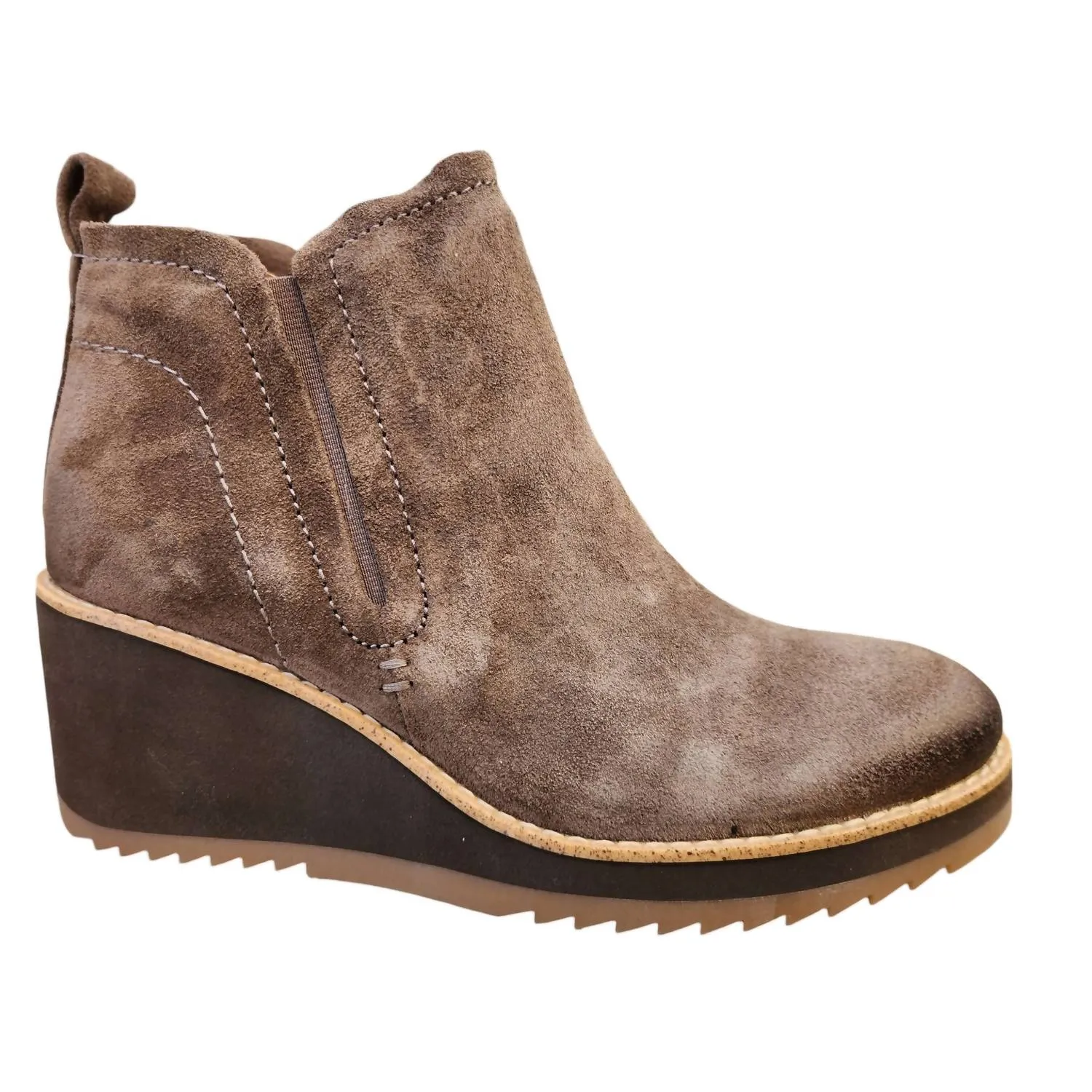 Women's Emeree Wedge Shoes In Mushroom Suede